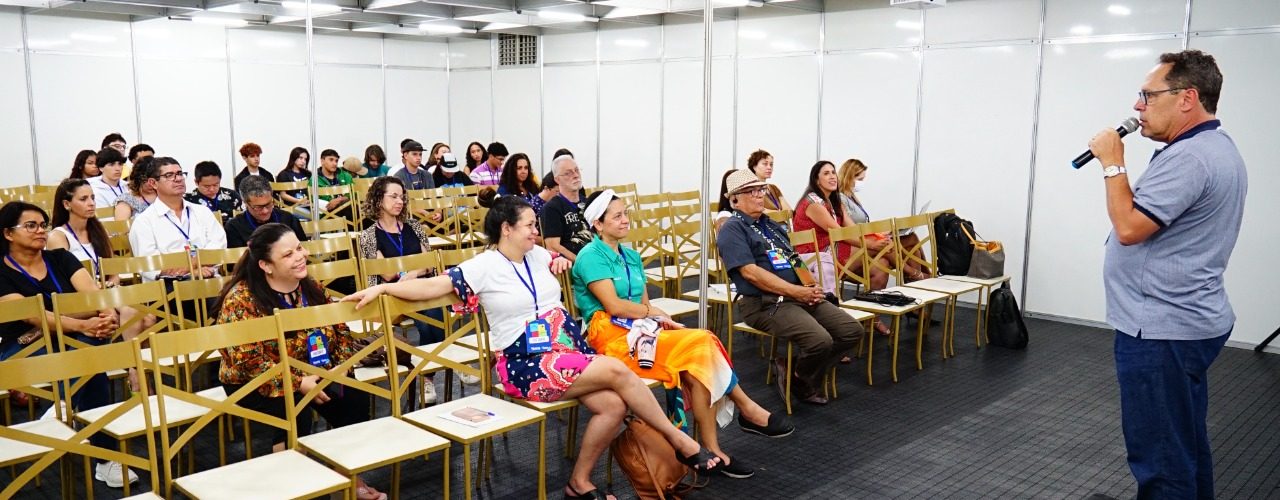 #PraTodosVerem: Publico assiste palestra no Empreenda (Foto: Cláudio Gomes/PMC)
